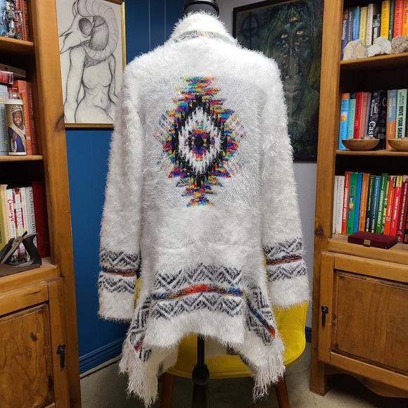 NWT Northern Angel Long Fuzzy Cardigan Size M - Picture 4 of 7